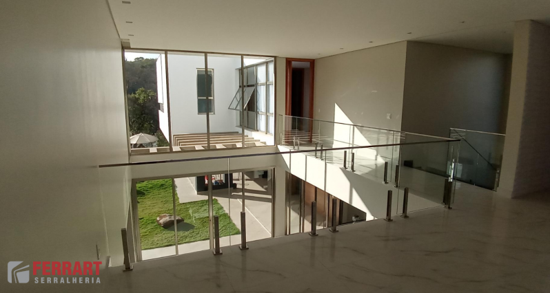 Corrimão de Aço Inox com Vidro Preços Belo Horizonte - Corrimão de Aço Inox para Escada