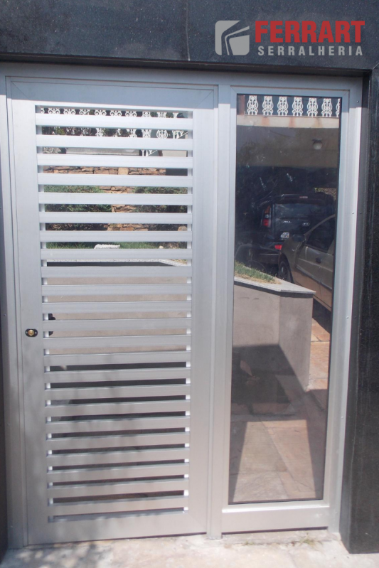Fábrica de Portão de Alumínio Pequeno Jaboticatubas - Portão de Alumínio Branco com Vidro