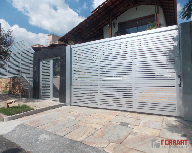 Fábrica de Portão para Garagem de Alumínio Igarapé - Portão de Alumínio Branco com Vidro